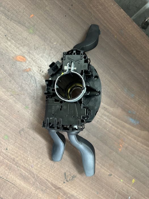 Spira cu manete semnal pilot audi a4 b8 a5 a6 q5 2012-2015 8R0953568Q