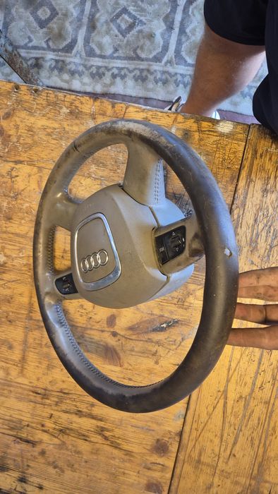 Оригинален мулти волан за Ауди А4 б7 2004- 2008г