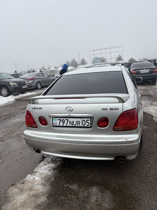 Продам Lexus GS300