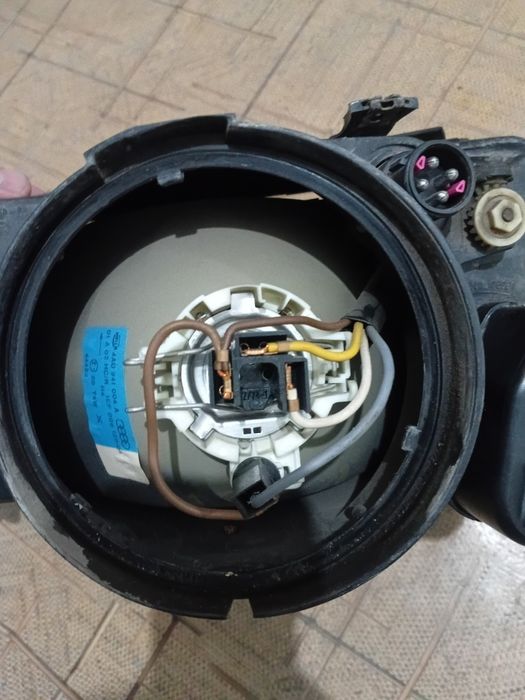 Фары Ауди 100с4 оригинал