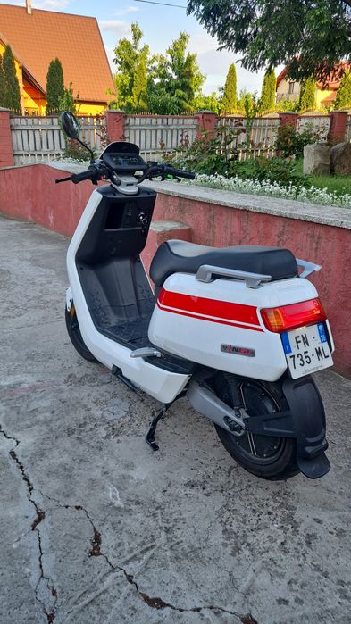 Scuter electric NIU NQI GT
