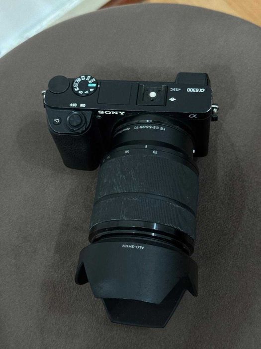 срочно продам фотоаппарат sony 6300+FE 28-70+Zhiyun Weebill S+4 бат.