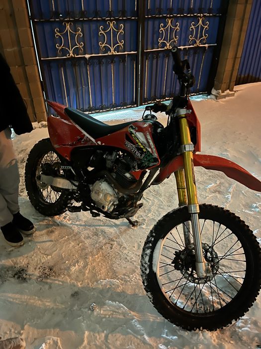 Мотоцикл эндуро 250