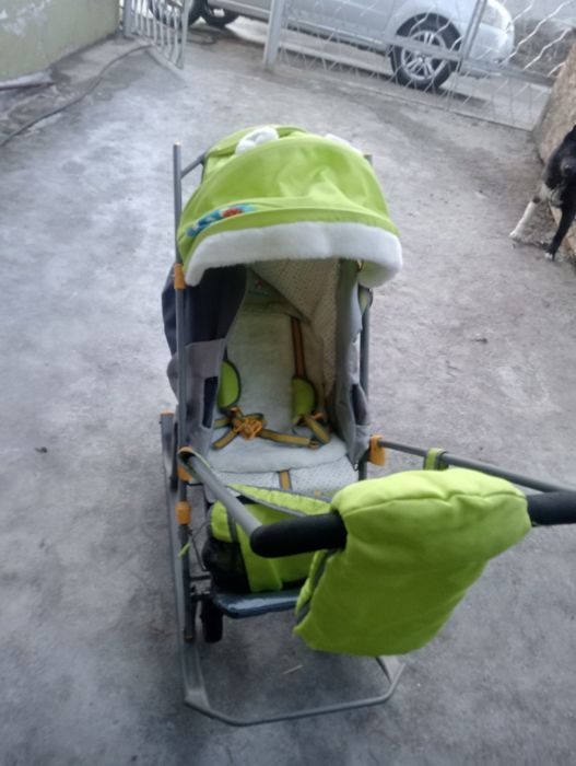 Продам санки в хорошем состоянии