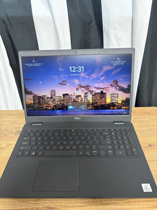 Dell Latitude 3510 , I3 , Gen 10 , 8G RAM , 256 ssd m2