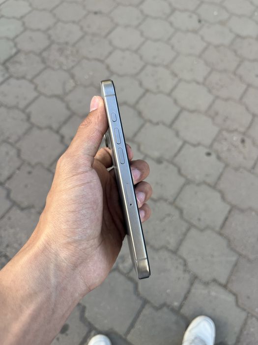 iPhone 15 Pro 256gb / 76%