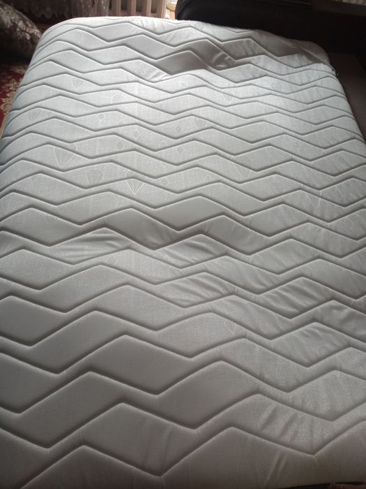 Топер на диван новый