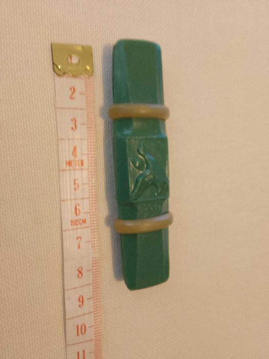 СССР  ловна свирка примамка, имитираща гласа на патица.