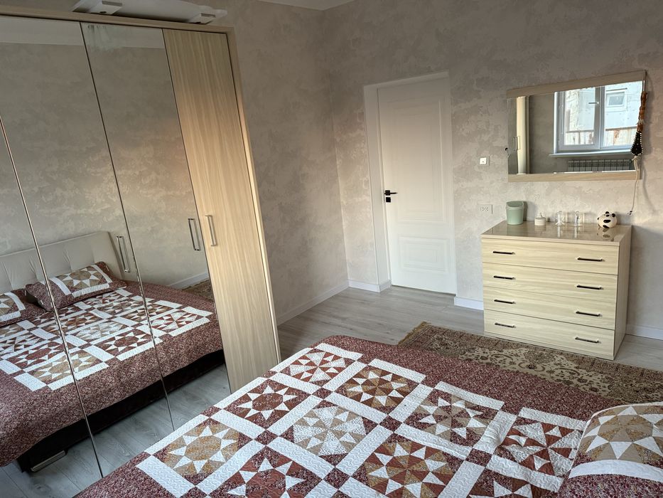 Спальный гарнитур б/у