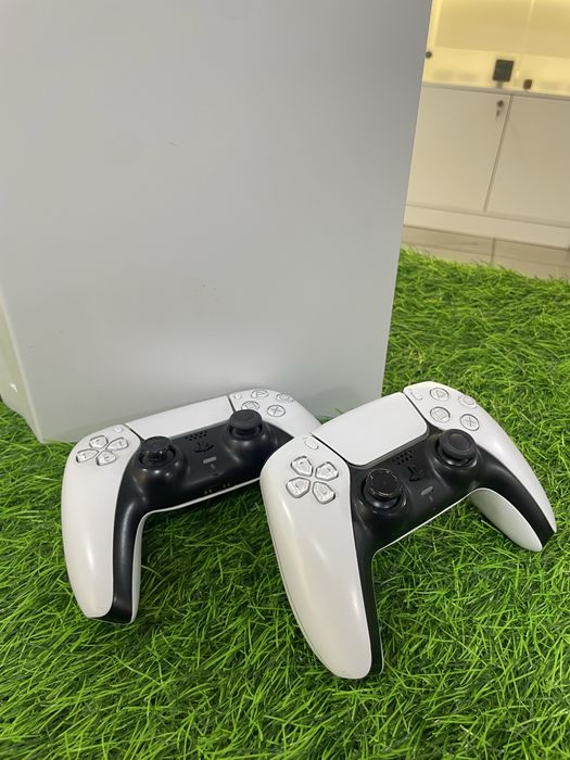 приставка Sony PS 5