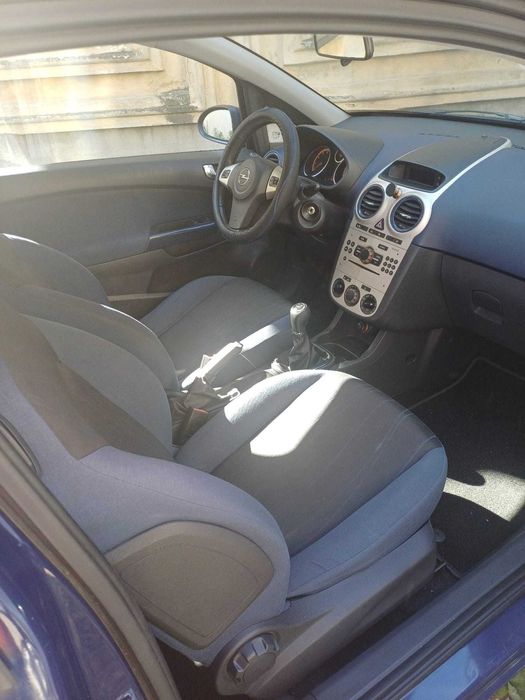 opel corsa pe benzina