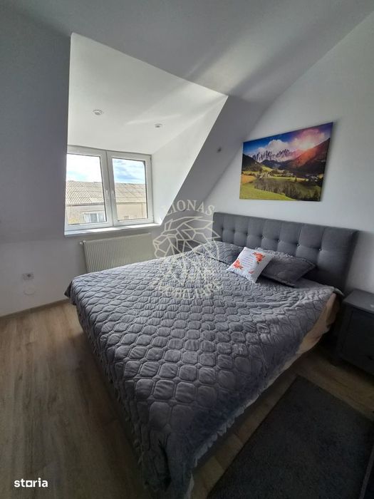 Apartament 3 camere 65 mp+pod 35 mp- Zona Sensul Vechi