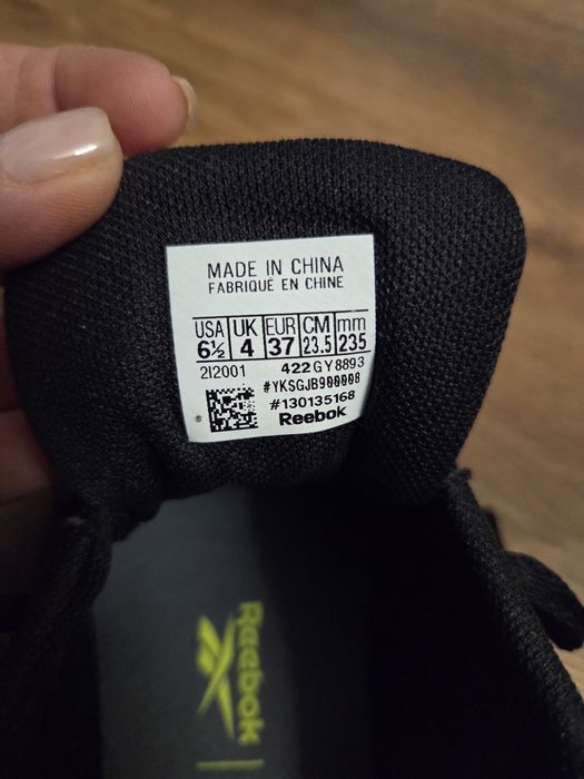 Кецове Reebok – №37 
Продавам оригинални кецове Reebok, номер 37.
Об