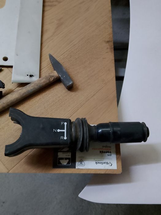 Продам  джойстик от экскаватора досан