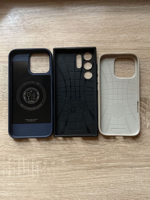 Spigen Чехлы на Iphone / Samsung