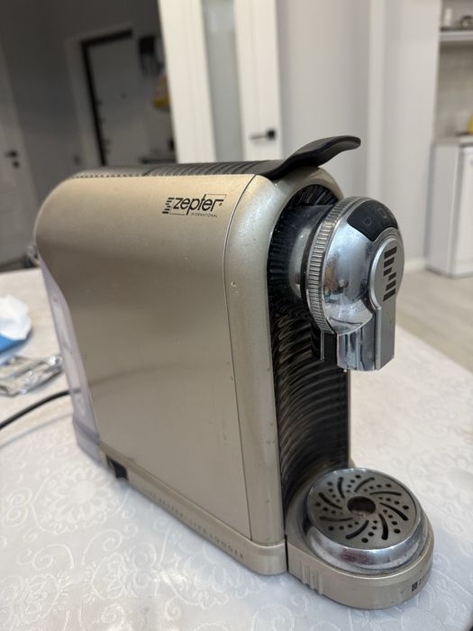 Продаю кофемашину Zepter