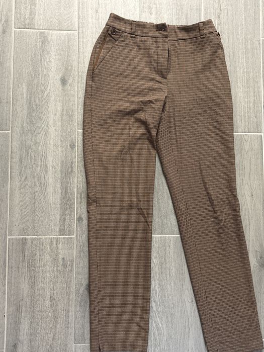 женские брюки коричневые