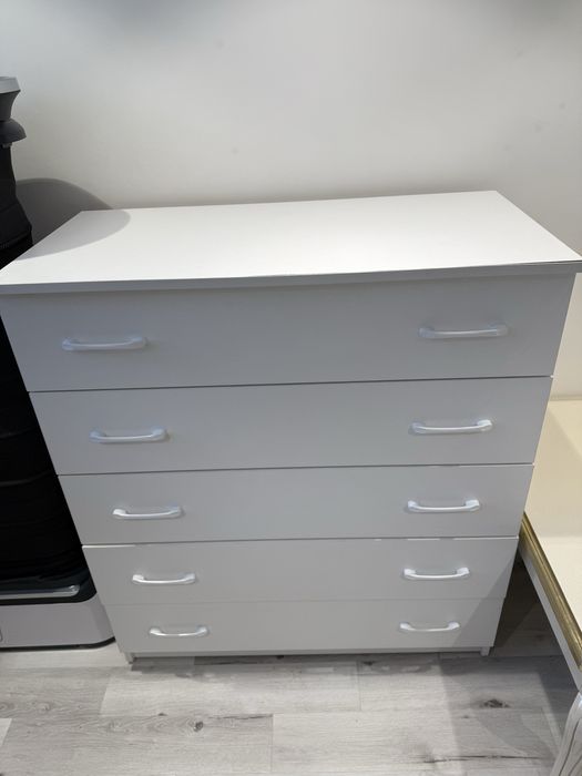 Комод белого цвета Икея