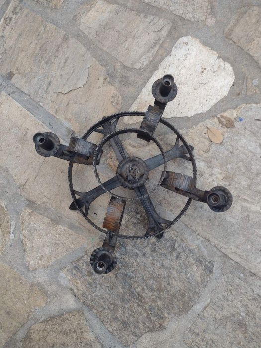 Полилей ковано желазо