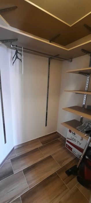 Дава се под наем Тристаен апартамент в Бургас, Център - 104 кв.м за 765 € - Снимка #11