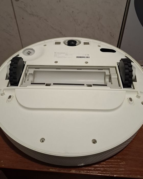 Продам робот пылесос