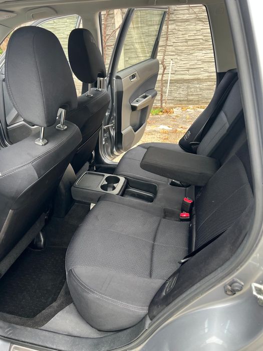 Vând Subaru Forester SH SHD
