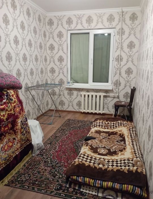 Чиланзар 19квартол продаётся квартира 4/1/4.В доль дороги.Ипотека