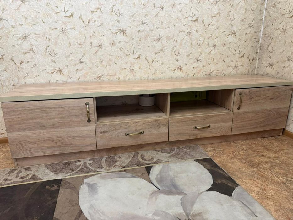 Тумба под телевизор