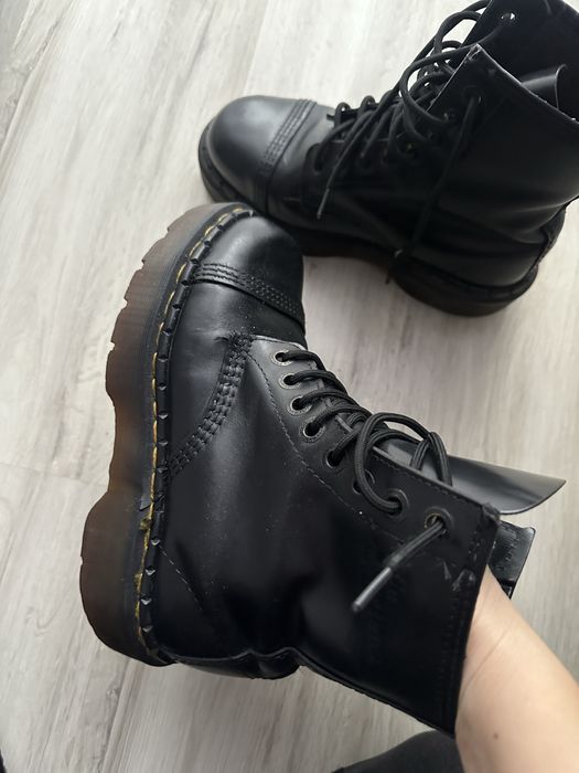 Ghete Dr Martens,originale,piele naturala
