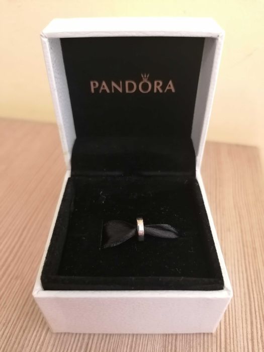 Pandora талисман сърце