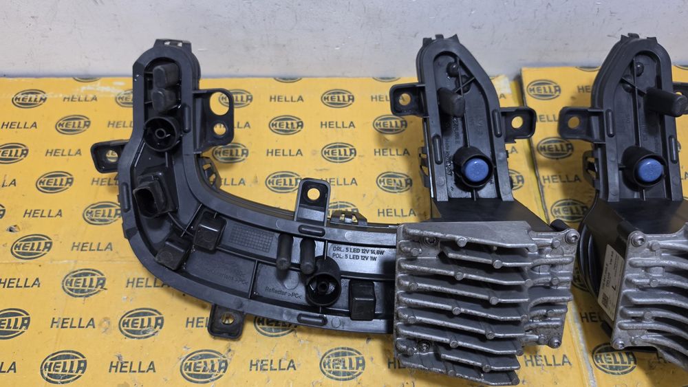 Lampa proiector far led drl stanga dreapta bara fata VW UP e-UP 12E941055E 12E941056E electric eUP
