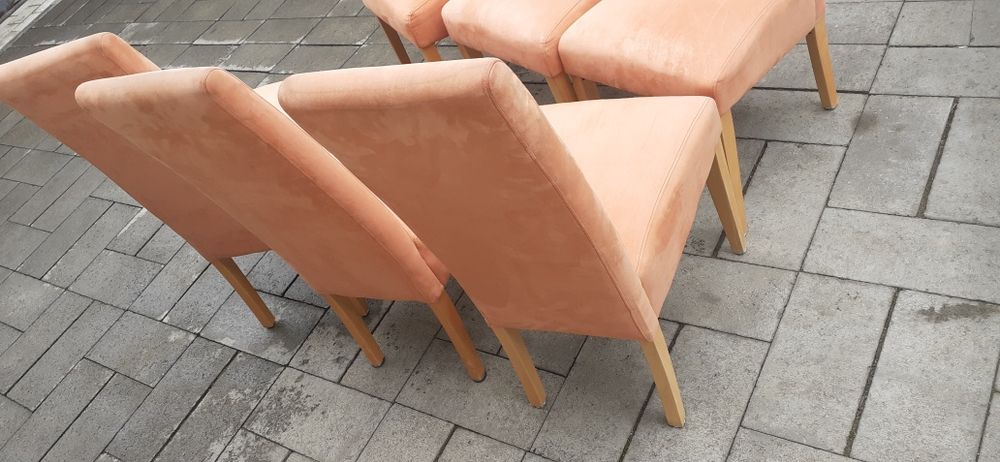 Masa și scaune de vinzare