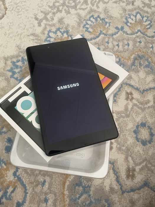 Планшет самсунг таб А8