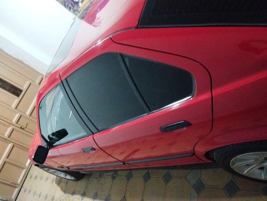 Продам БМВ 316i E36 АКПП автомат цвет красный двигатель 1.8 ЛТ .