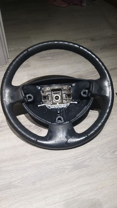 руль и подушка рулья с шлейфом торг есть