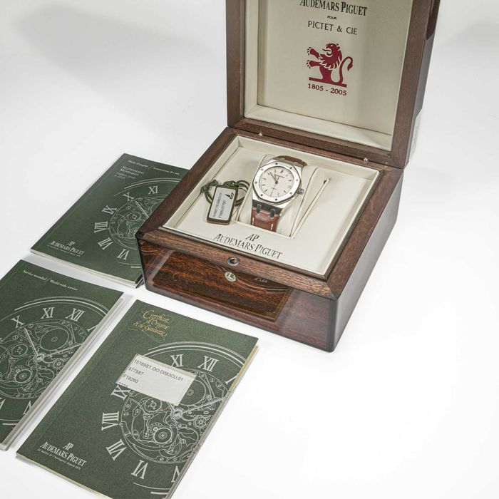 Audemars Piguet Royal Oak Pictet & Cie Limited Edition 15189ST.OO.D083CU.01