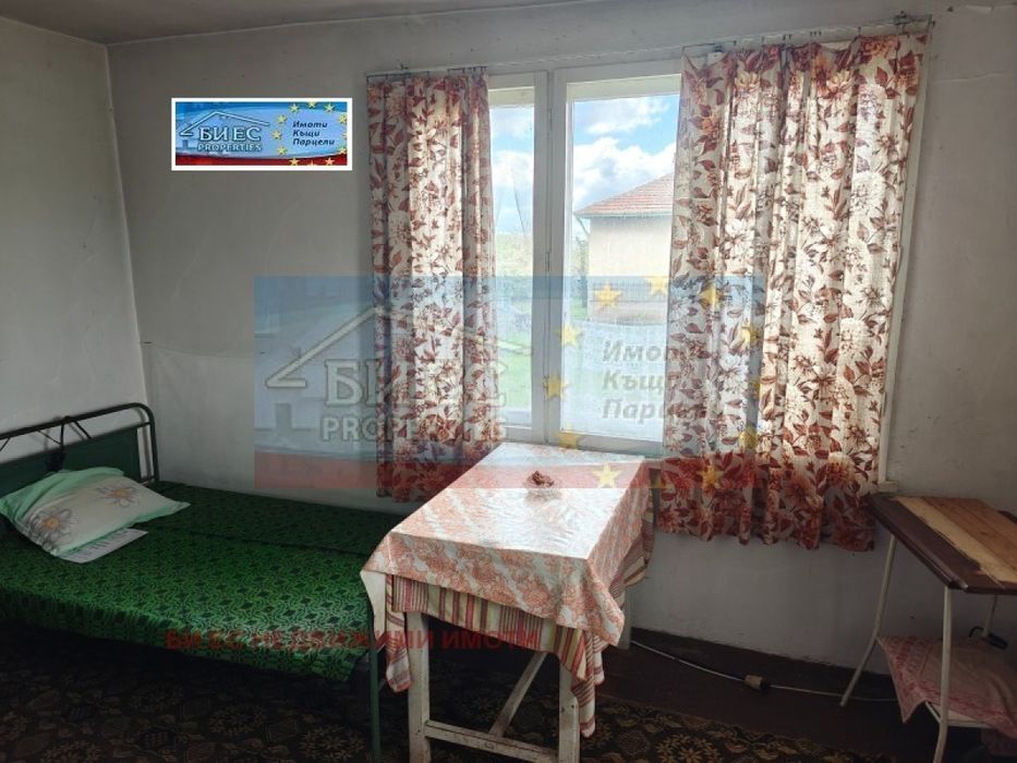 Къща в с. Гърло 150 м² РЗП и двор 1500 м²