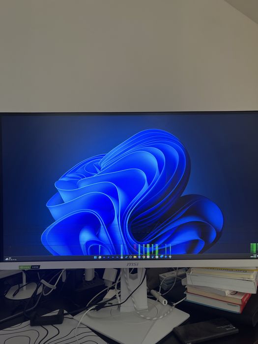 Монитор MSI G274QRFW, неисправный