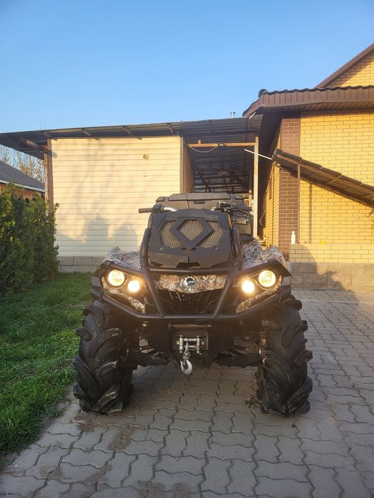 Квадроцикл BRP XMR Outlander