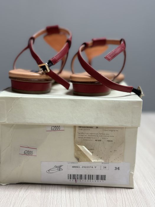 Продам сандали оригинал