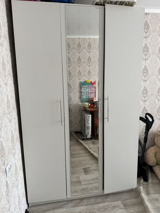 Продам б/у шкаф в хорошем состоянии,