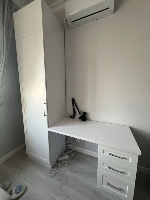 срочно продам Детский письменный стол+шкаф