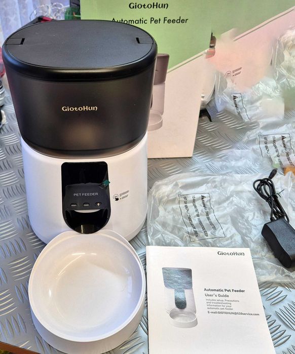 WiFi хранилка 4 литра за коте куче