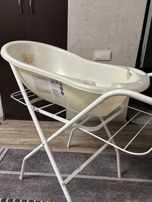 Ванночка детская с подставкой