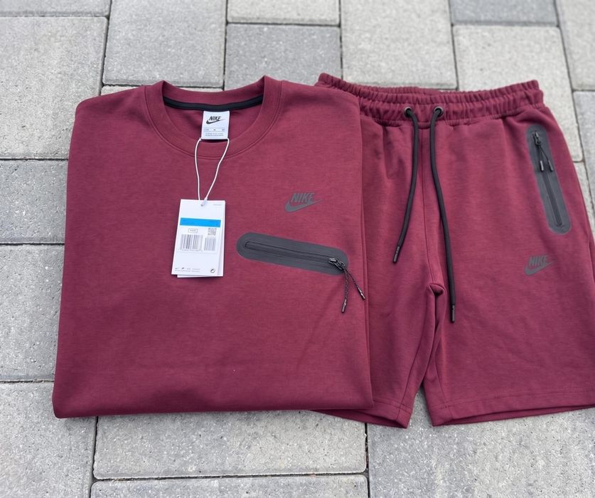 Compleu Nike Tech Vara - Diverse culori