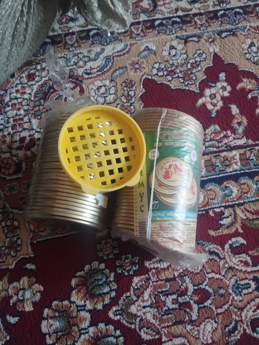 Прадаю 2 мешки банки