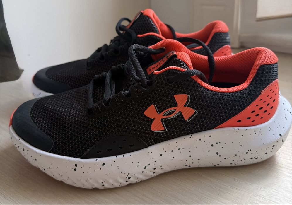Adidasi Under Armour
