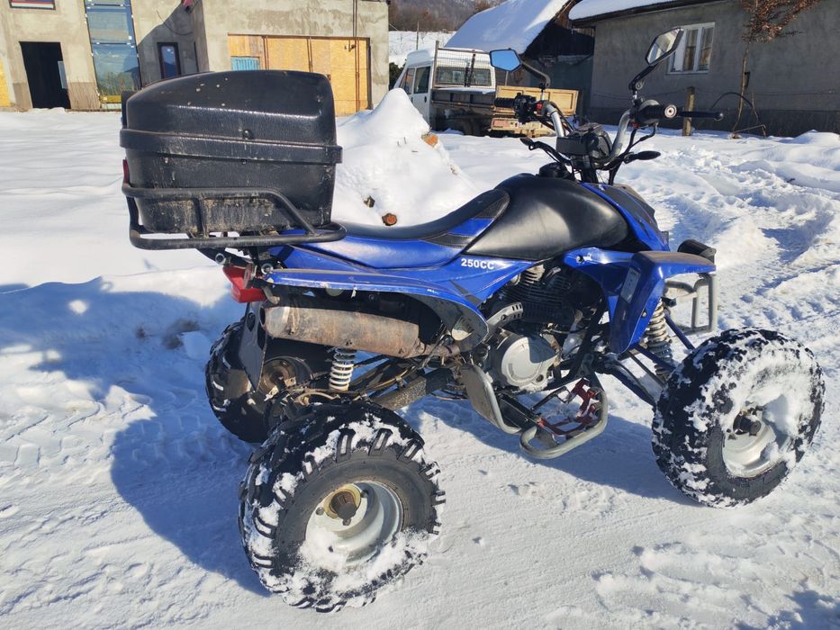 Vând atv 250 cc Shineray km 1700 stare foarte bună preț 1350 euro