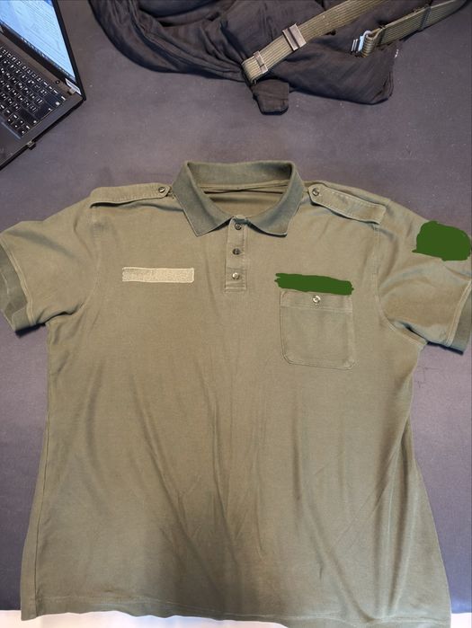 Военна тениска с яка