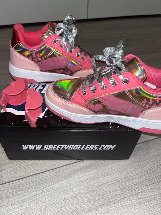 Adidasi cu role BREEZY ROLLERS ca noi